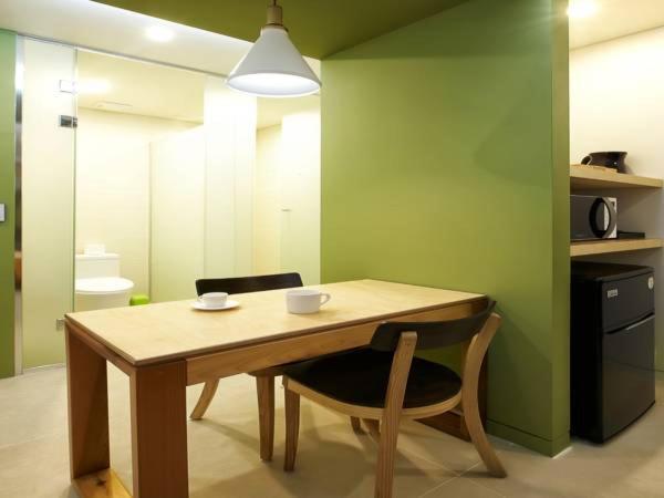 Jaynchloe Hotel Сеогвипо Екстериор снимка
