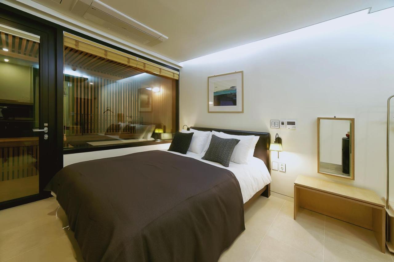 Jaynchloe Hotel Сеогвипо Екстериор снимка