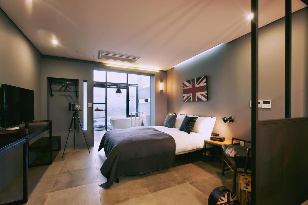 Jaynchloe Hotel Сеогвипо Екстериор снимка